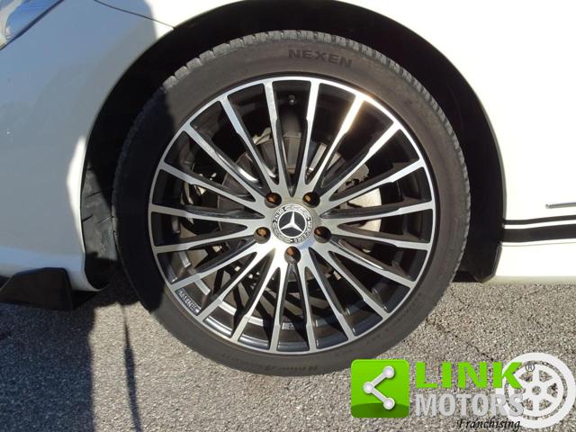 MERCEDES-BENZ E 220 usata, con Sensori di parcheggio posteriori