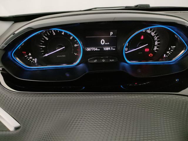 PEUGEOT 2008 usata, con Park Distance Control
