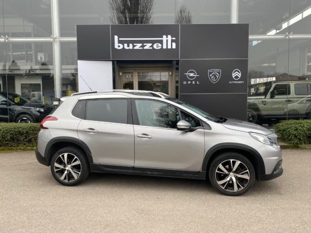 PEUGEOT 2008 usata, con Airbag