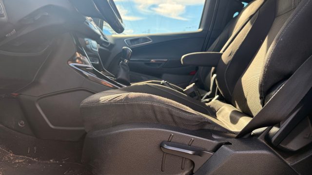 FORD B-Max usata, con Autoradio