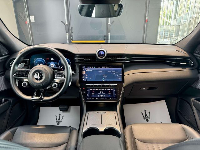 MASERATI Grecale usata, con USB