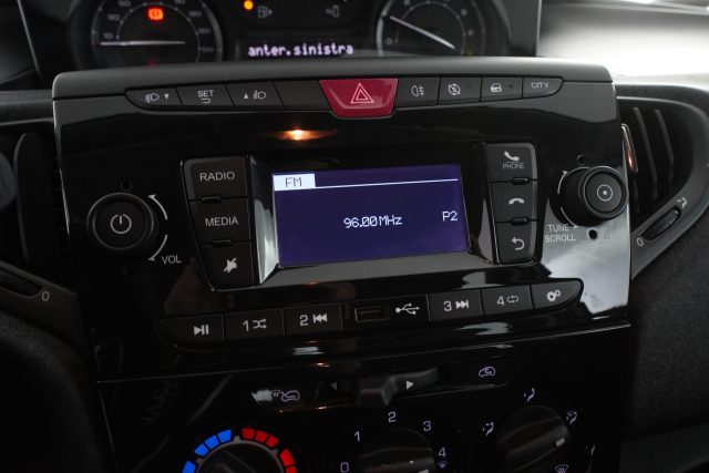 LANCIA Ypsilon usata 15