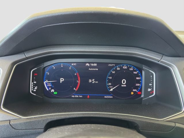 VOLKSWAGEN T-Roc usata 12