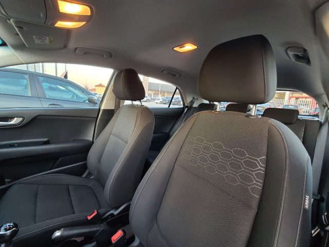 KIA Rio usata, con Fendinebbia