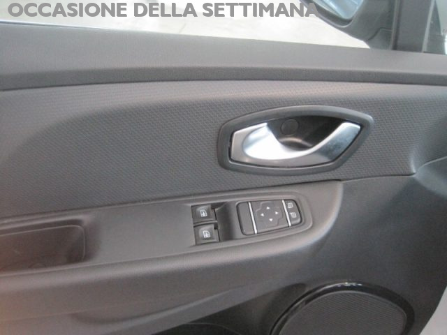 RENAULT Clio usata, con ESP