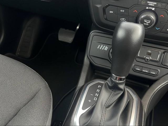 JEEP Renegade usata, con USB