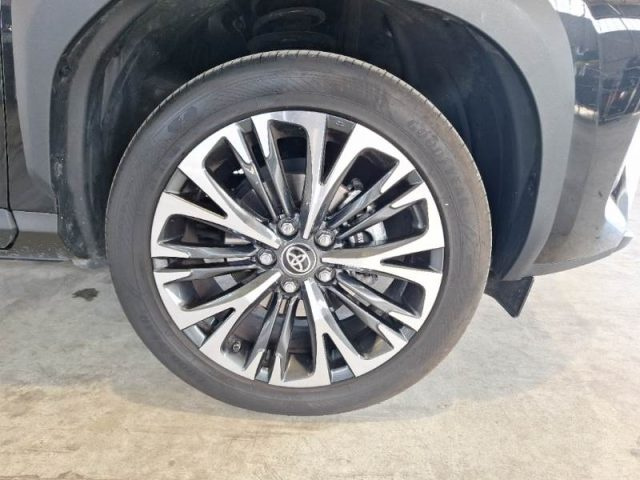 TOYOTA Yaris Cross usata, con Bracciolo