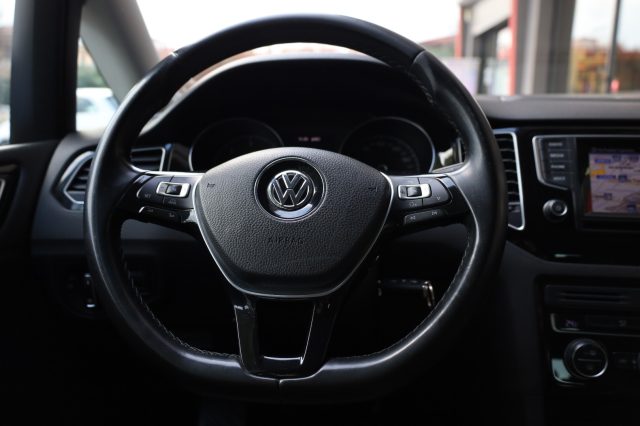 VOLKSWAGEN Golf Sportsvan usata, con MP3