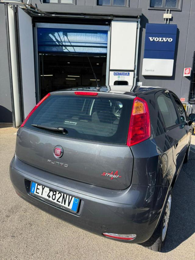 FIAT Punto usata, con Autoradio digitale