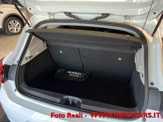 RENAULT Clio usata, con Autoradio digitale