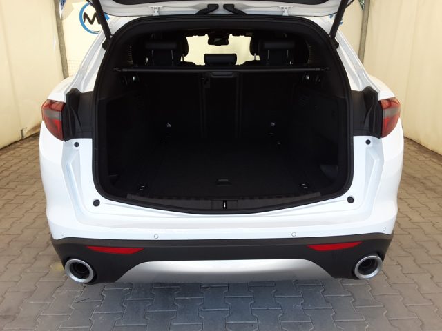 ALFA ROMEO Stelvio usata, con Trazione integrale