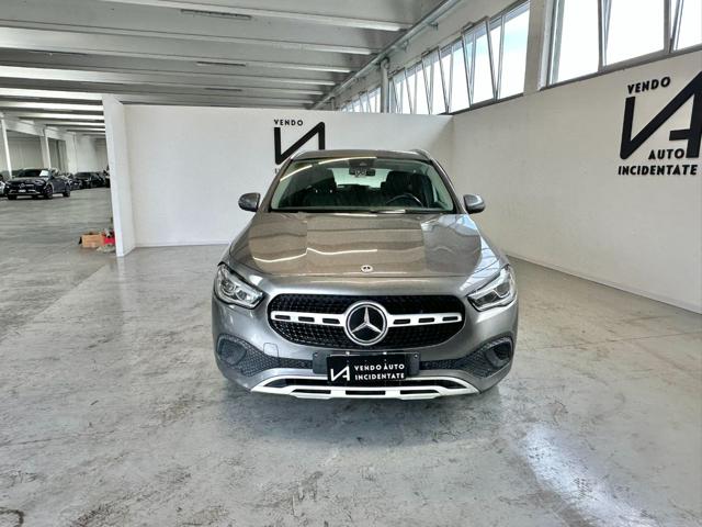MERCEDES-BENZ GLA 180 usata, con Airbag