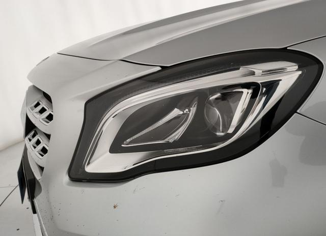 MERCEDES-BENZ GLA 180 usata, con Climatizzatore
