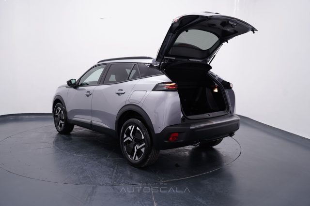 PEUGEOT 2008 usata, con Android Auto