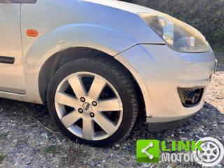 FORD Fiesta usata, con Servosterzo