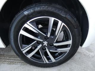 PEUGEOT 208 usata, con Vivavoce