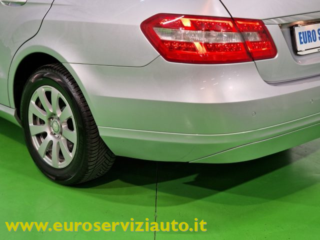 MERCEDES-BENZ E 220 usata 47