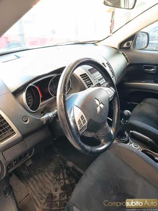 MITSUBISHI Outlander usata 23