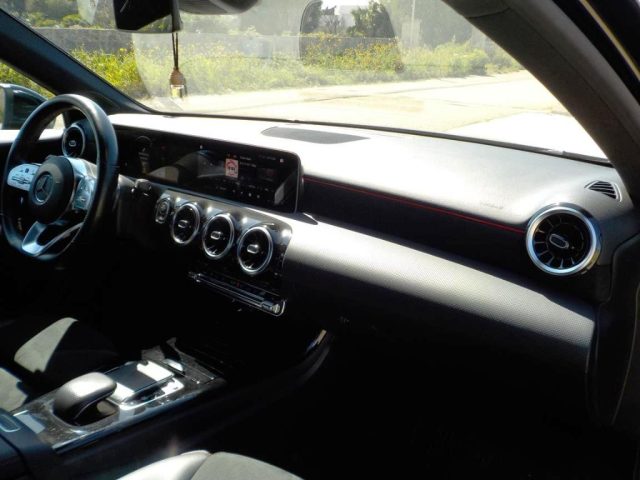MERCEDES-BENZ A 180 usata, con Specchietti laterali elettrici
