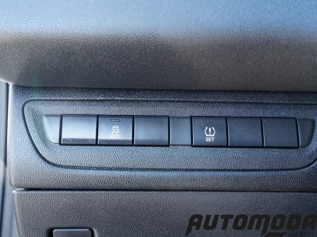 PEUGEOT 208 usata, con Airbag testa