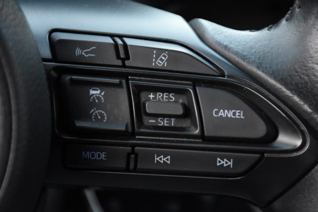 TOYOTA Yaris usata, con Sedile posteriore sdoppiato