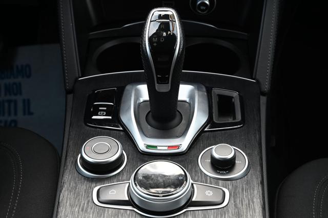ALFA ROMEO Stelvio usata, con Sistema di navigazione