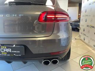 PORSCHE Macan usata, con Fari LED