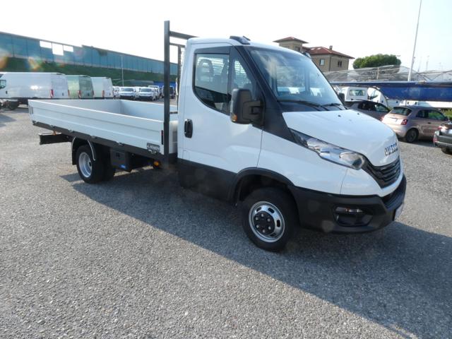 IVECO Daily usata, con Autoradio