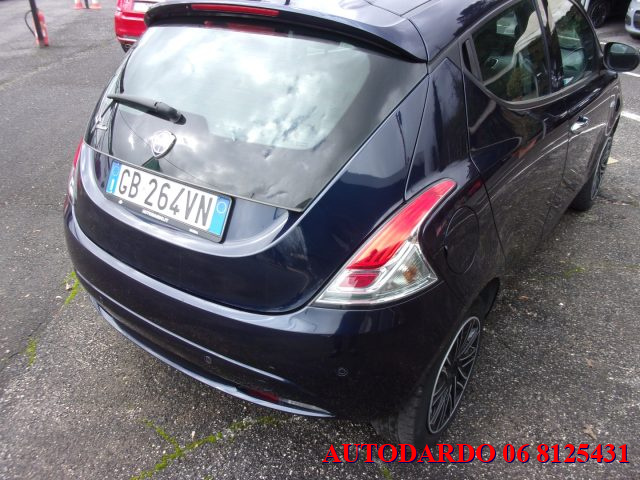LANCIA Ypsilon usata, con ESP