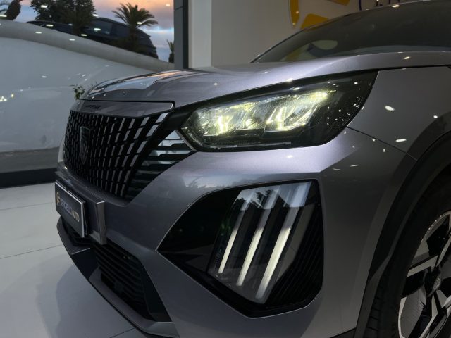 PEUGEOT 2008 usata, con Boardcomputer