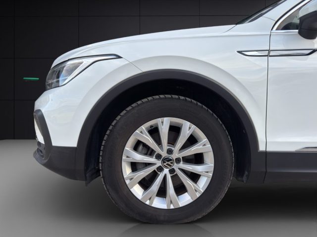 VOLKSWAGEN Tiguan usata, con Bluetooth