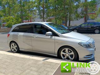 MERCEDES-BENZ B 200 usata, con Bracciolo