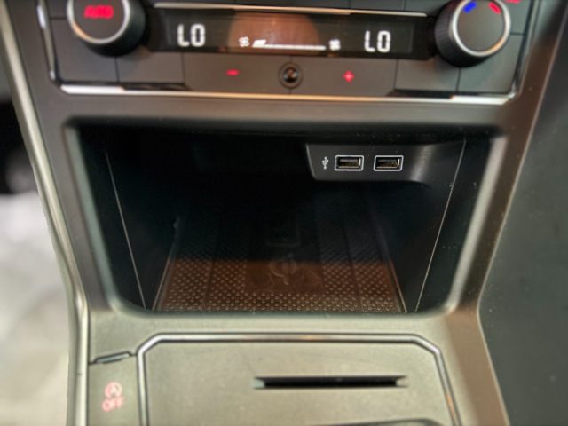VOLKSWAGEN Polo usata, con Autoradio digitale