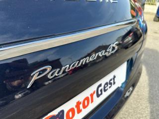 PORSCHE Panamera usata, con Sensori di parcheggio anteriori