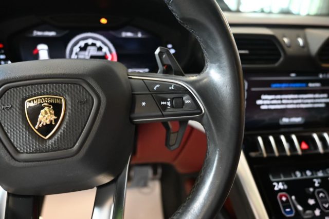 LAMBORGHINI Urus usata 49