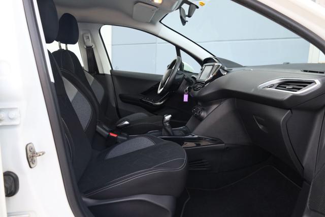 PEUGEOT 2008 usata, con Cruise Control