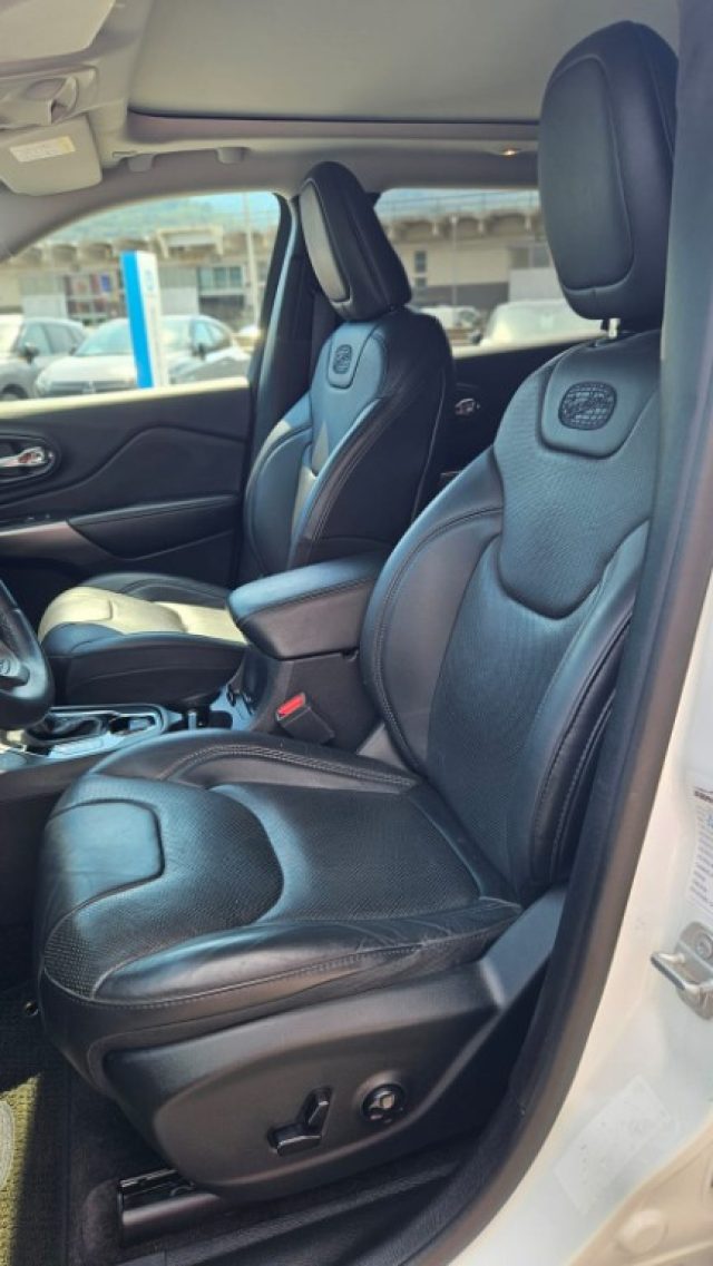 JEEP Cherokee usata, con Cruise Control