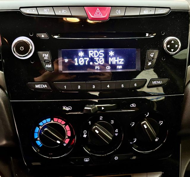 LANCIA Ypsilon usata, con MP3