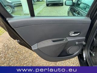 RENAULT Clio usata, con Lettore CD