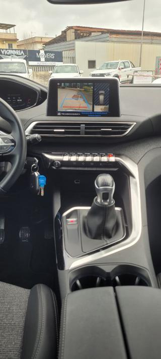 PEUGEOT 3008 usata, con Climatizzatore