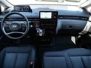 HYUNDAI Staria usata, con Controllo trazione