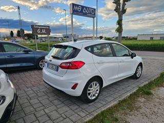 FORD Fiesta usata, con Autoradio