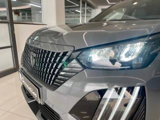 PEUGEOT 2008 usata, con Autoradio