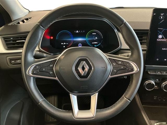 RENAULT Captur usata, con Hill holder