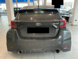 TOYOTA Yaris usata, con Autoradio