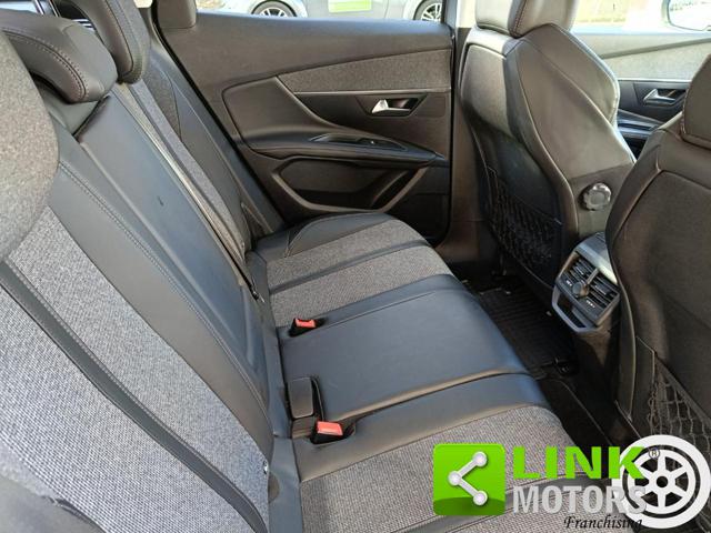 PEUGEOT 3008 usata, con Controllo automatico clima