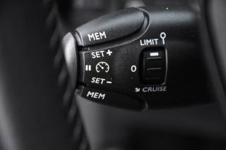 PEUGEOT 208 usata, con Touch screen