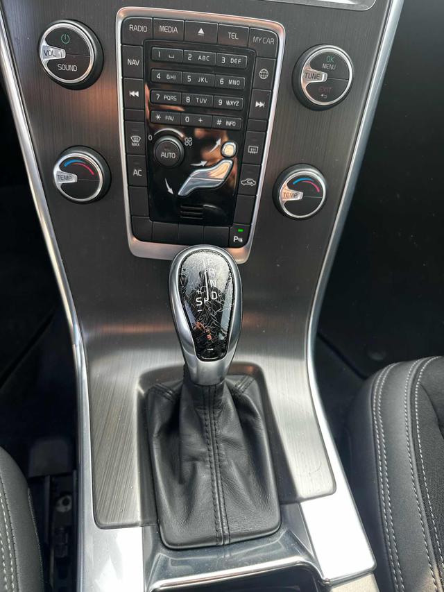 VOLVO XC60 usata, con Specchietti laterali elettrici