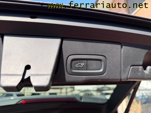 VOLVO XC60 usata, con Tettuccio apribile
