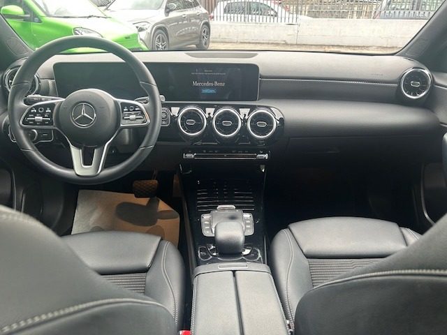 MERCEDES-BENZ A 180 usata, con Cerchi in lega